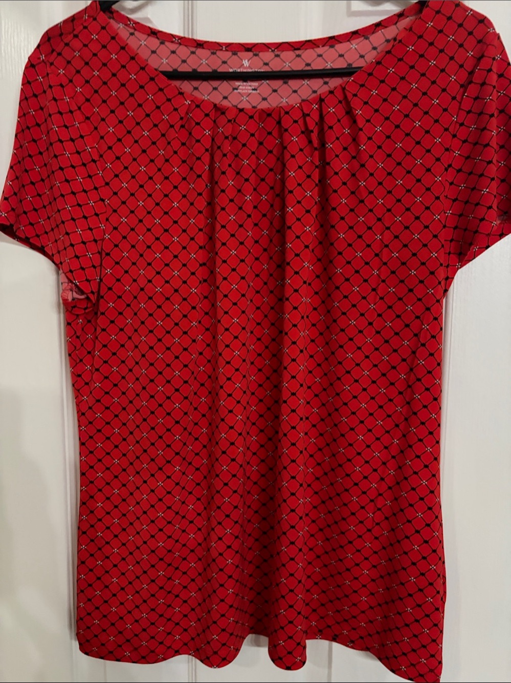 W by Worth Red Short Sleeve Scoop Neck Top with Black Geo Print
